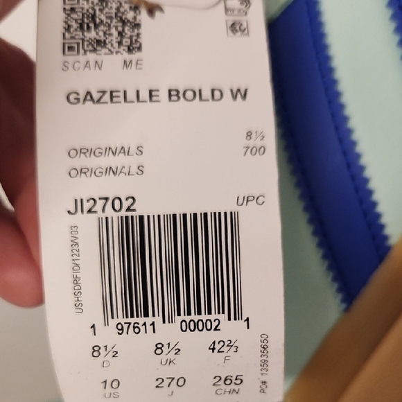 Adidas Gazelle Light Green with Blue Stripes - Picture 6 of 9